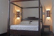 Cap Vert - Sao Vicente - Casa Colonial - Chambre avec lit double à baldaquins