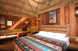 Belize - Lamanai Outpost Lodge
