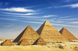 Égypte - Le Caire - Les Pyramides et le Sphinx de Gizeh © Shutterstock, WitR