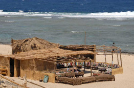 Egypte - Marsa Alam - The Oasis Dive Resort - Tente bédouinne © Guenter Schindlmaier