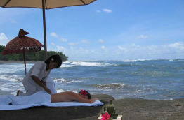 Indonésie - Bali -  Puri Dajuma Cottages - Massage sur la plage