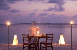 Maldives - Makunudu Island - Restaurant Ara Iru