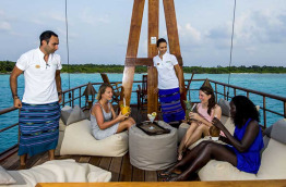 Maldives - The Barefoot Eco Hotel - Bar flottant