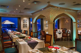Oman - Muscat - Crowne Plaza Muscat - Restaurant Shiraz