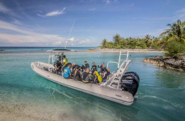 Polynésie française - Rangiroa - The Six Passengers & Blue Velvet Diving © Bernard Beaussier