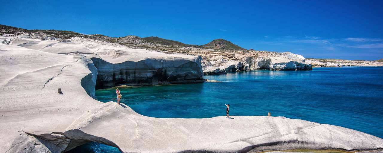 Milos - Cyclades © Shutterstock - S Kaisu