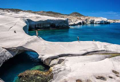 Milos - Cyclades - Grèce © Shutterstock - S Kaisu
