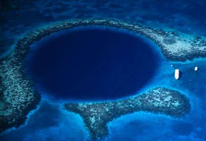 Plongée Blue Hole © Tony Rath